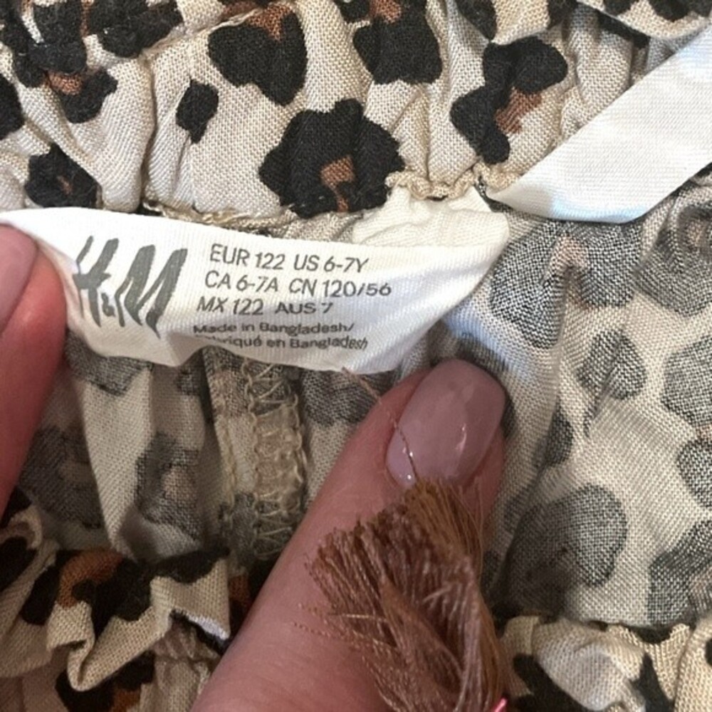 H&M Kids Leopard Print Flowy Pants SZ 6-7 EUC - Picture 3 of 3